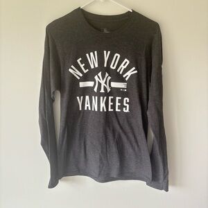 New York Yankees MLB Fanatics Long Sleeves Grey T Shirt Baseball Sports Athletic